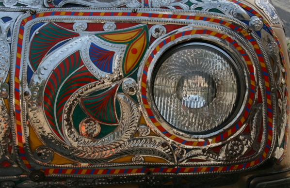 art on trucks in pakistan (5).JPG